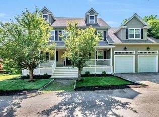4 Doherty Pl, Woburn, MA 01801