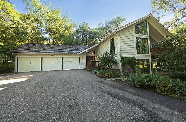 1st image of 9 Ironwood Ln