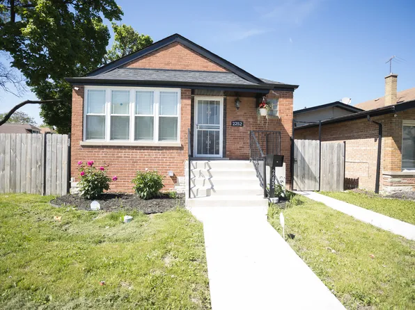 2252 W 71st St, Chicago, IL 60636