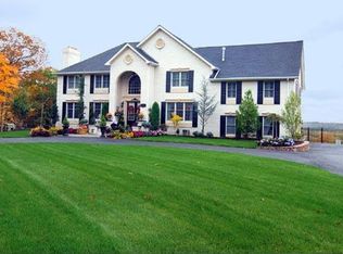 23 Overlook Trl, Scituate, RI 02825