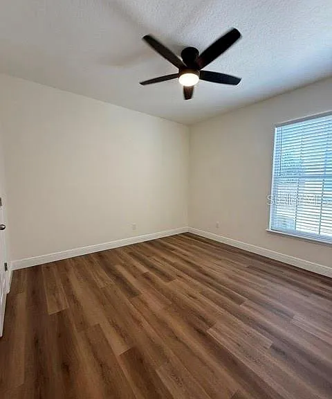912 Waterside Dr — Photo 8