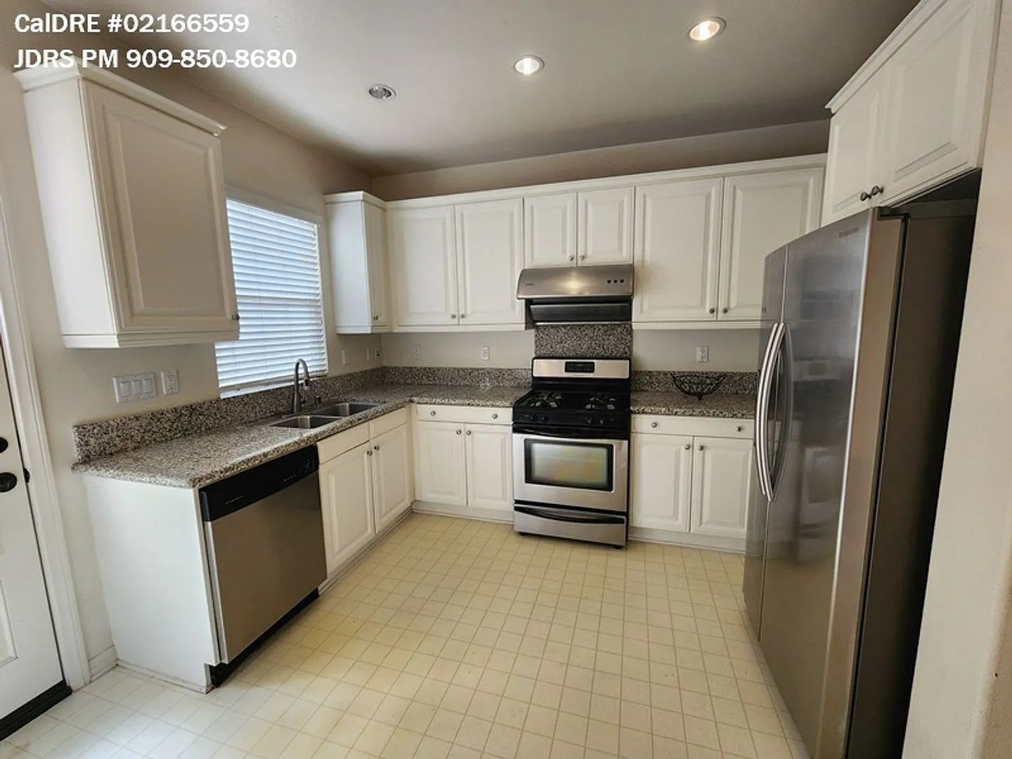 Diamond Bar 3 Bedroom Townhouse — Photo 2