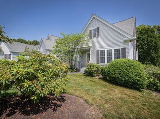 54 Stratford Rdg, Mashpee, MA 02649