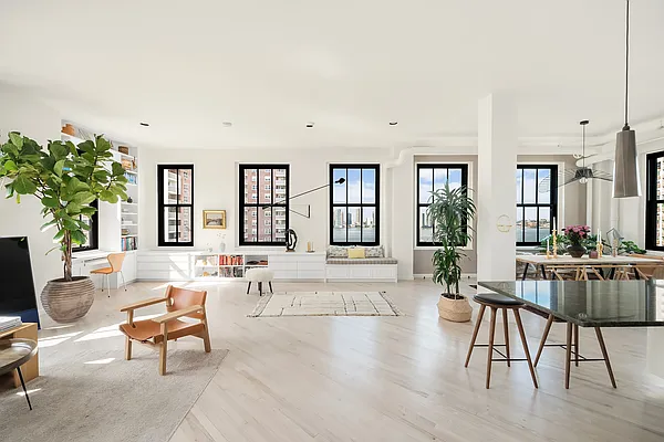 Sold by Compass | media 20