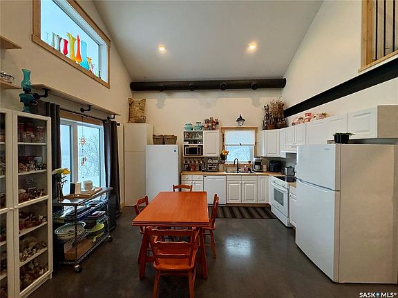 5th image of 29 Riverview ROAD