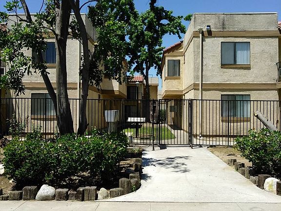 2nd image of 2050 S Euclid Ave APT 216