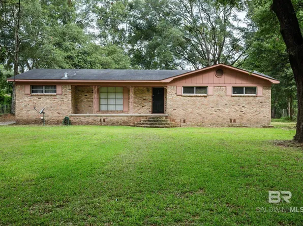 28 Bayou Oaks Dr N, Saraland, AL 36571