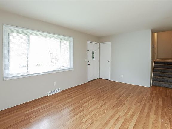 5th image of 4843 NE Tullis Dr