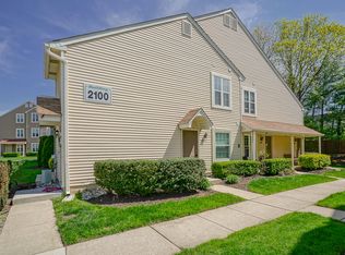 2107 Sedgefield Dr #B, Mount Laurel, NJ 08054