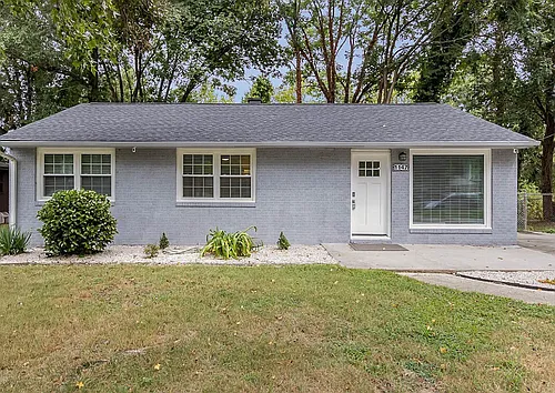 1147 Delano St Photo 1