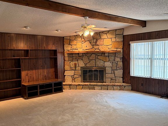 3rd image of 401 Glenhaven Dr