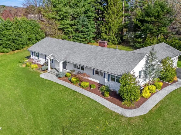 10 Saratoga Drive, Colts Neck, NJ 07722