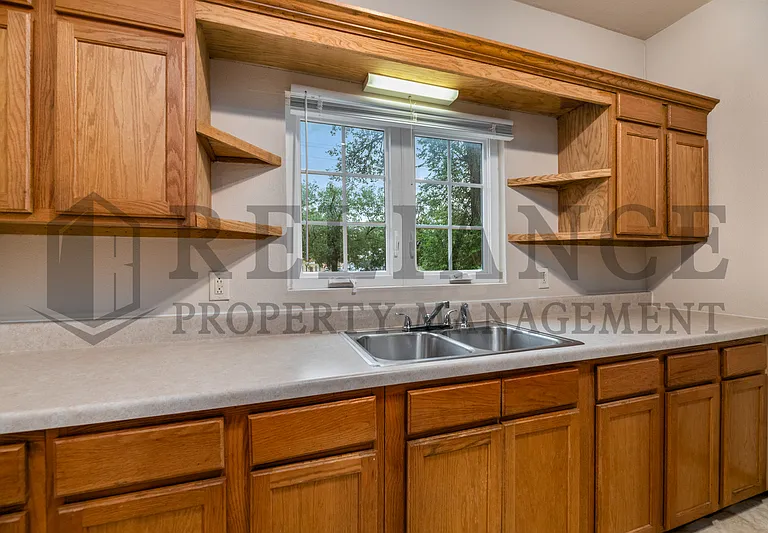 1405 S Ida St — Photo 18