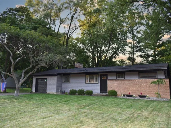 2330 Kewanee Way, Okemos, MI 48864