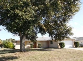 60 Lynne St, Lehigh Acres, FL 33936