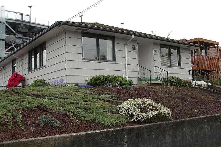 PERFECT LOCATION SE CAPITOL AREA