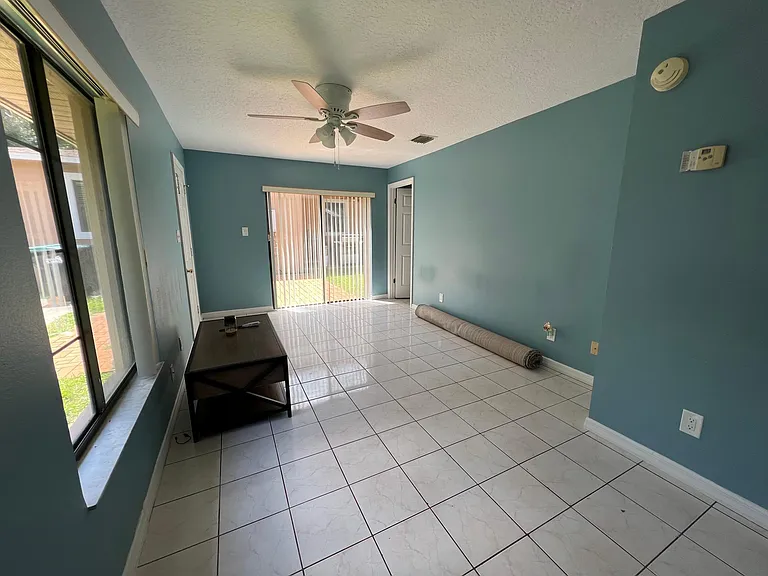 907 Hardwick Ave #B — Photo 5