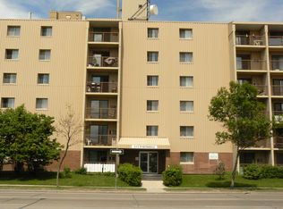 311 Partridge Ave #404, Winnipeg, MB R2V 3M4