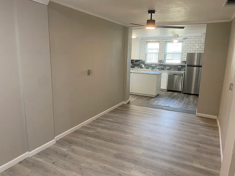 2242 Piedmont Pl — Photo 13