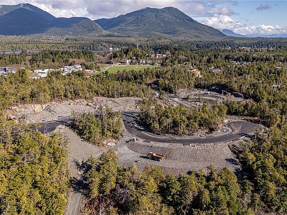 5th image of 95 Sitka Pl