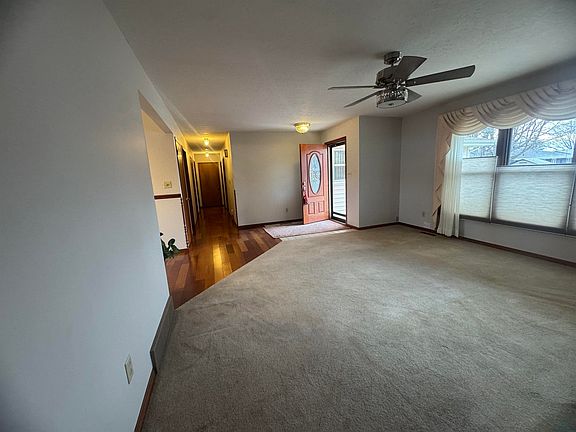 5th image of 5425 Myers Ct