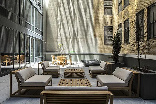 Rented by Kahen Properties | media 36