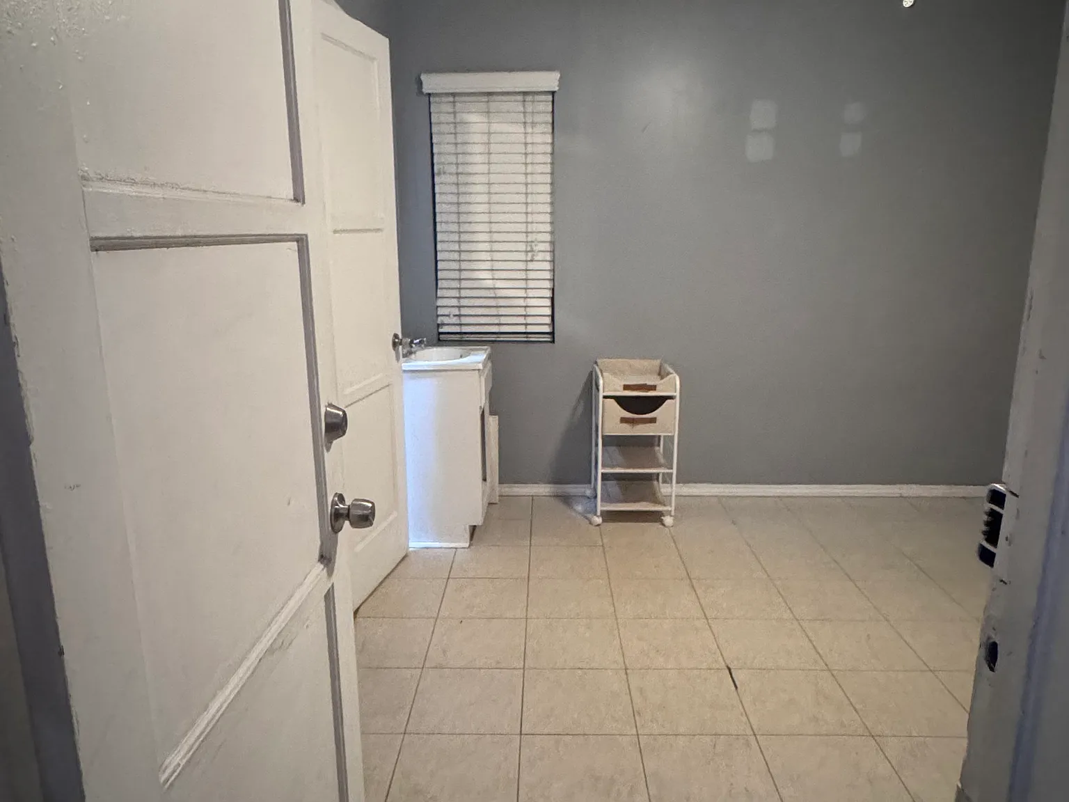 1 bed, $950 — Photo 1