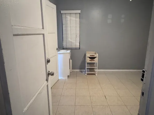3506 E 8th St #1, Los Angeles, CA 90023