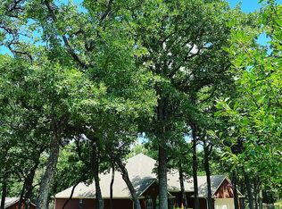 136 W Ranch Ln, Weatherford, TX 76088