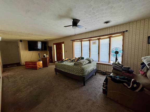 5th image of 122 Saint Charles St