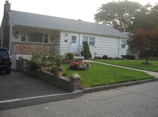 21 Truesdale Pl, Yonkers, NY 10705