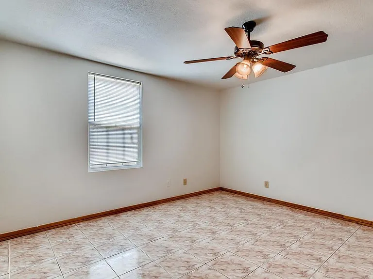 6203 Felix Ave — Photo 13