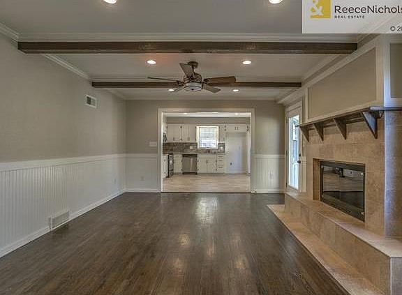 4th image of 9810 W 99th Pl