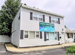 525 S Oyster Bay Rd, Plainview, NY 11803