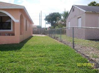 725 W 2nd St, Riviera Beach, FL 33404