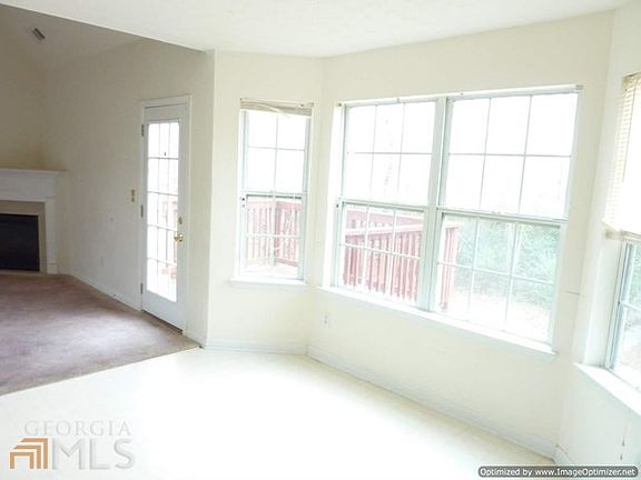 5th image of 1733 Bennett Dr