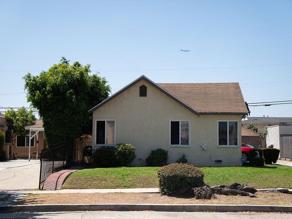 1st image of 1530 W 83rd St