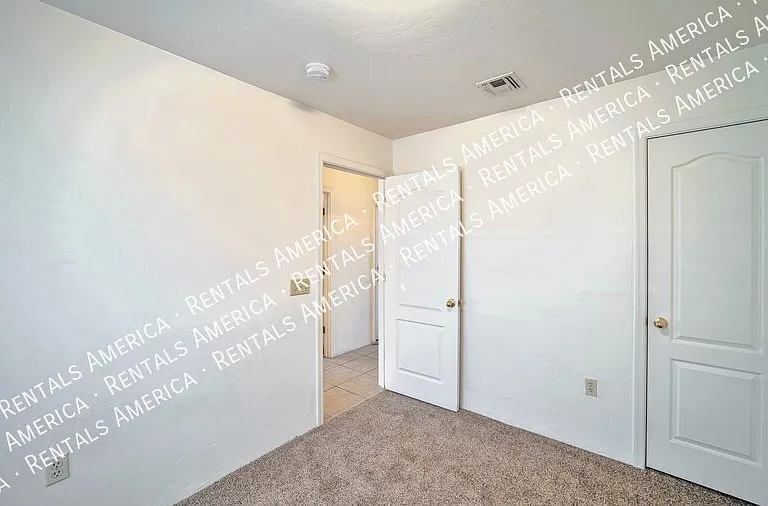 2252 W Silver River Way — Photo 19