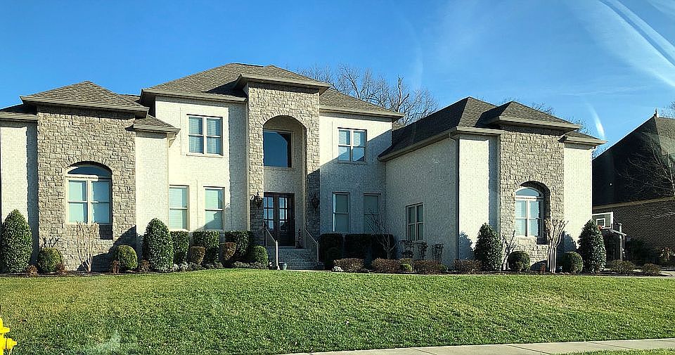 1st image of 213 Higginson Pl S