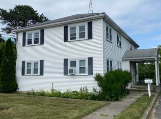 20 Perry Ave APT 1B, Bourne, MA 02532