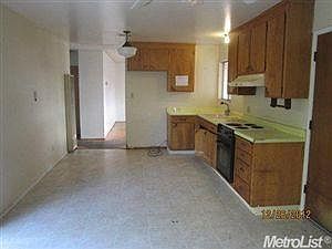 3rd image of 473 W Kavanagh Ave