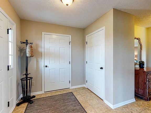 5th image of 105 Westminster Way