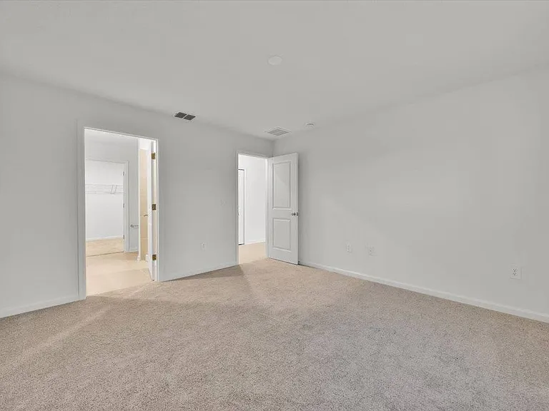 2398 McKinley Dr — Photo 17