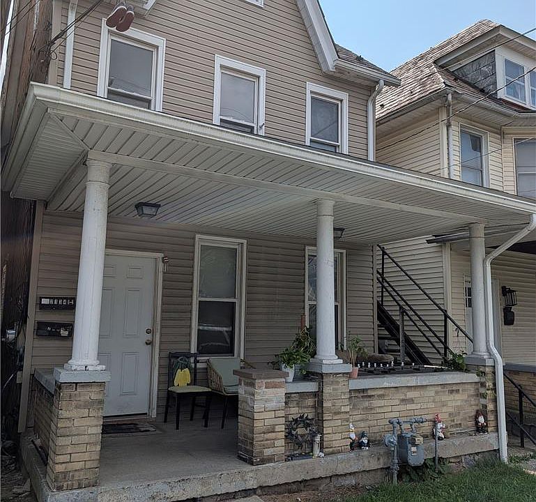 1st image of 2134 Freemansburg Ave Unit 2