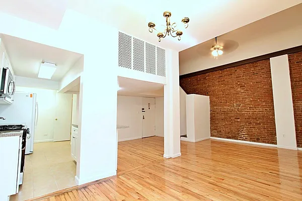 Rented by Douglas Elliman | media 13