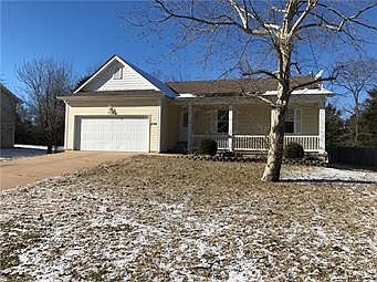 1st image of 208 Blueberry Ln