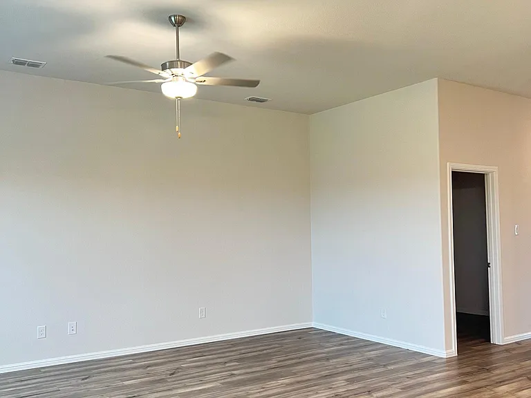 5432 Agalinis Ave — Photo 15