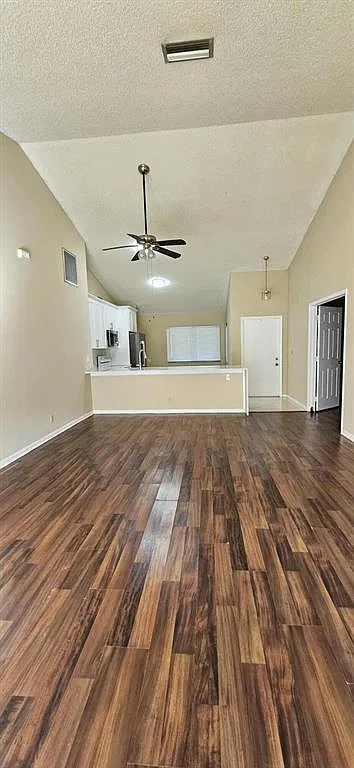 3 bed, 1492 sqft, $3,000 — Photo 3