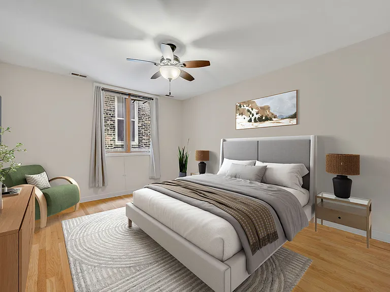 2064 N California Ave #203 — Photo 8