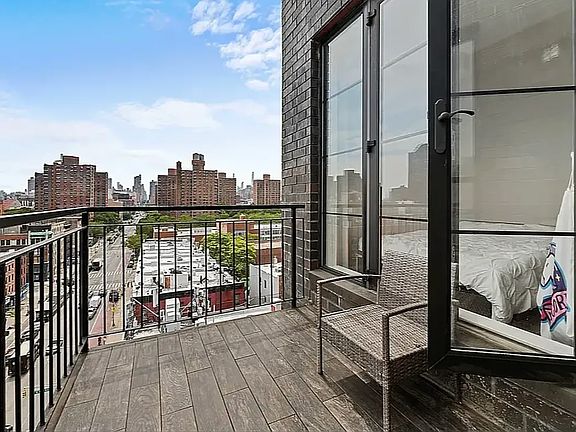 2nd image of 2147 2nd Ave APT 9A